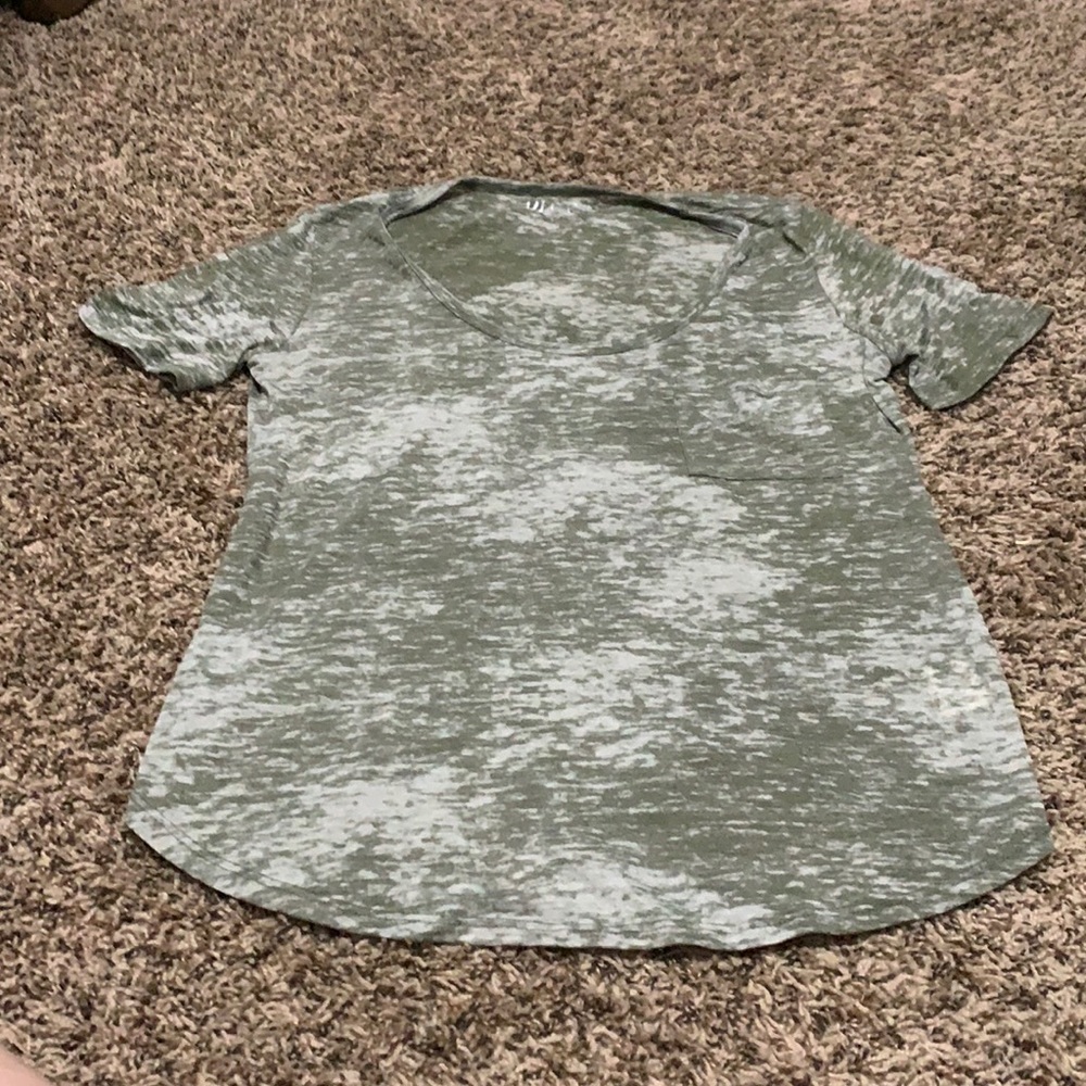Slightly used army green large shirt